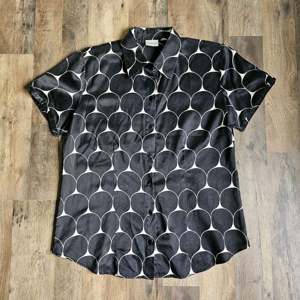 Black & White Geo Dot Button-Up Shirt - Women
